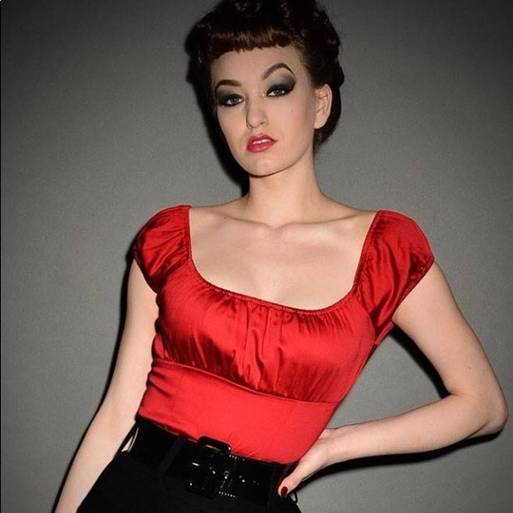 pinup couture peasant top